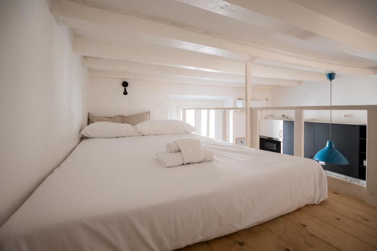 Cozy Apartment Near Navigli Milan Exterior photo
